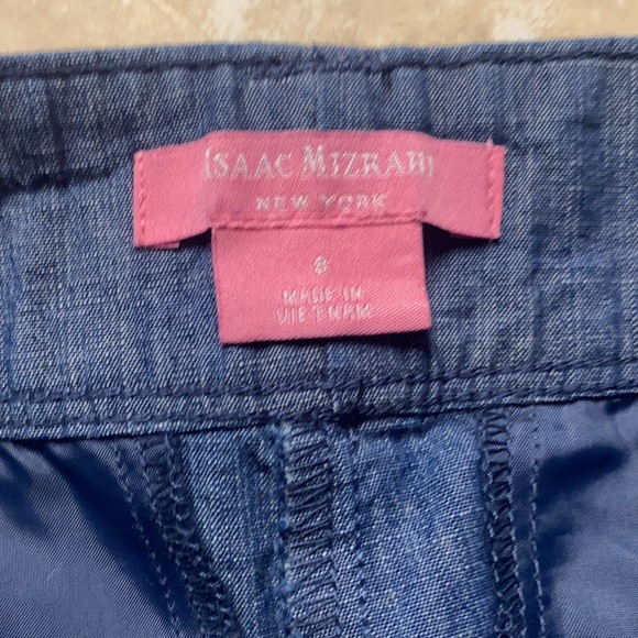 Isaac Mizrahi Women's Indigo Chambray Tailored Short - Picture 3 of 7